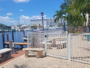 815 Middle River Dr 108, Fort Lauderdale FL 33304