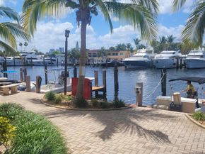 815 Middle River Dr 108, Fort Lauderdale FL 33304