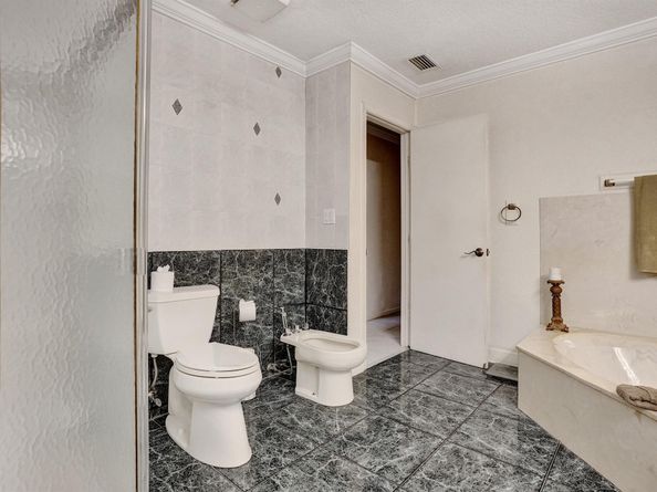 894 Camino Gardens Lane, Boca Raton FL 33432