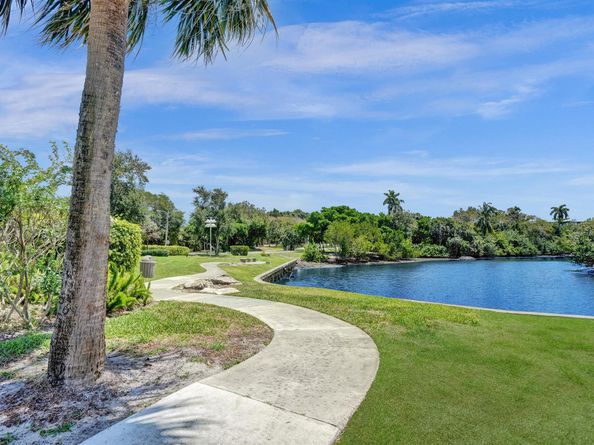 894 Camino Gardens Lane, Boca Raton FL 33432