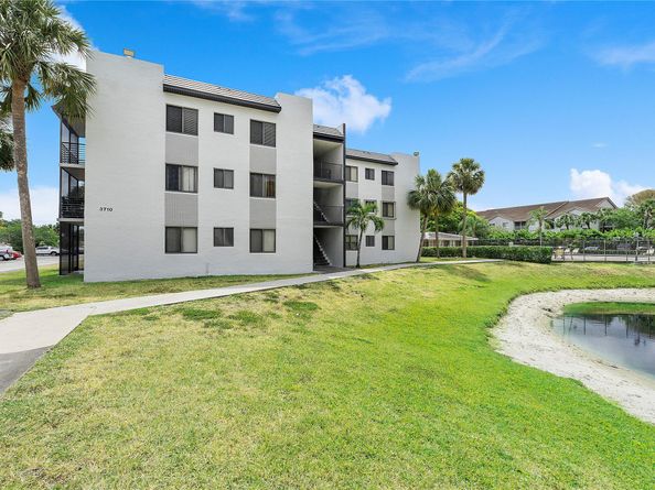 3710 N Pine Island Rd 314, Sunrise FL 33351