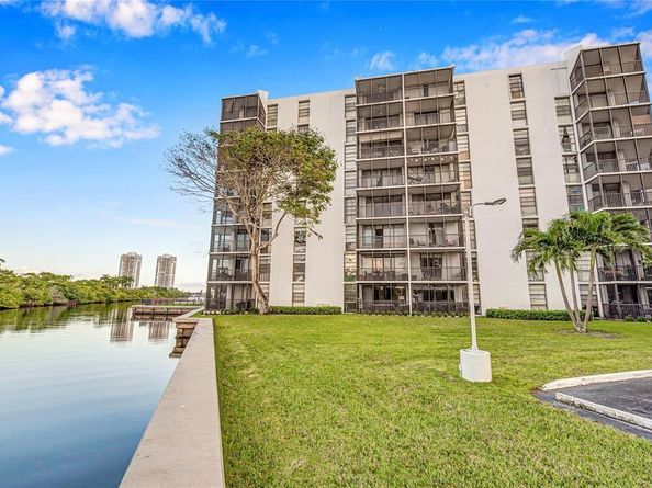3401 N Country Club Dr 110, Aventura FL 33180