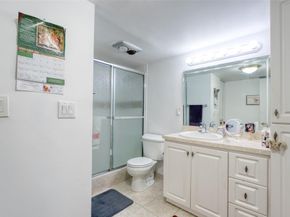 3401 N Country Club Dr 110, Aventura FL 33180