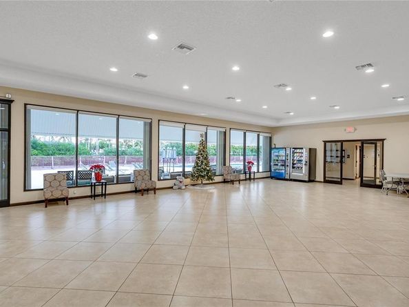 3401 N Country Club Dr 110, Aventura FL 33180