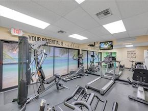 3401 N Country Club Dr 110, Aventura FL 33180