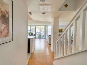 3401 N Country Club Dr