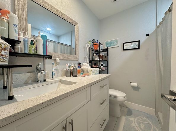 946 Mcintosh Street, West Palm Beach FL 33405