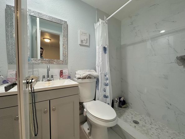946 Mcintosh Street, West Palm Beach FL 33405