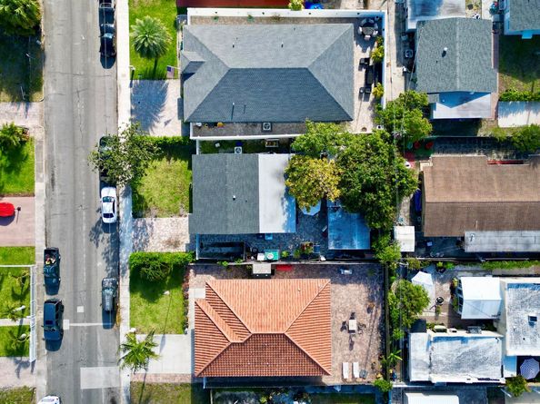 946 Mcintosh Street, West Palm Beach FL 33405