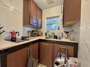 946 Mcintosh Street, West Palm Beach FL 33405