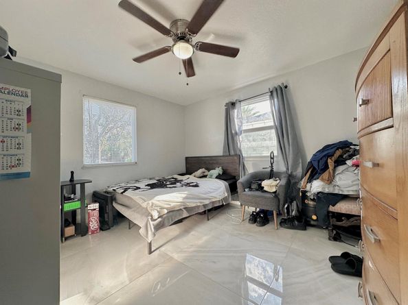 946 Mcintosh Street, West Palm Beach FL 33405