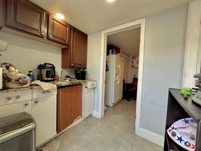 946 Mcintosh Street, West Palm Beach FL 33405