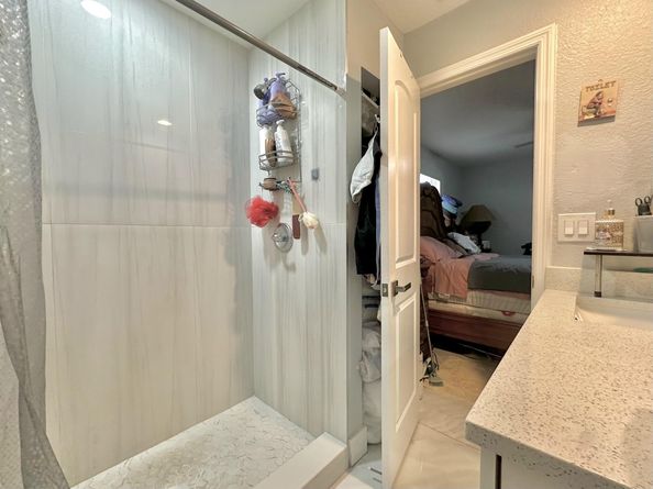 946 Mcintosh Street, West Palm Beach FL 33405