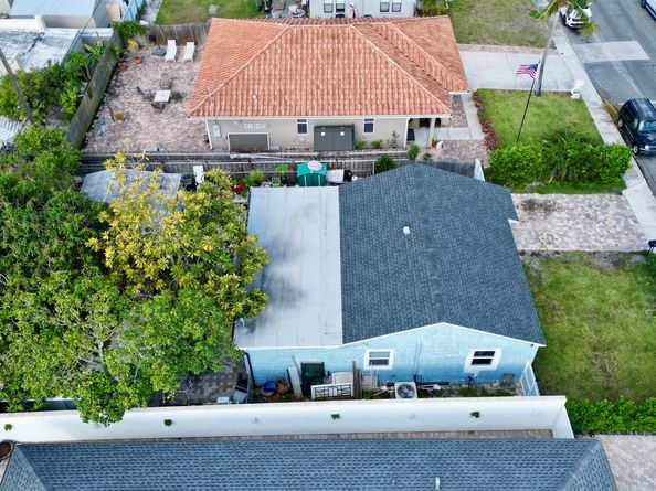 946 Mcintosh Street, West Palm Beach FL 33405
