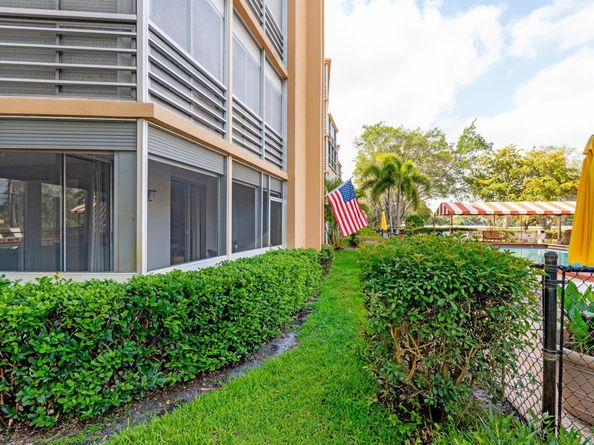 6461 NW 2nd Avenue 109, Boca Raton FL 33487