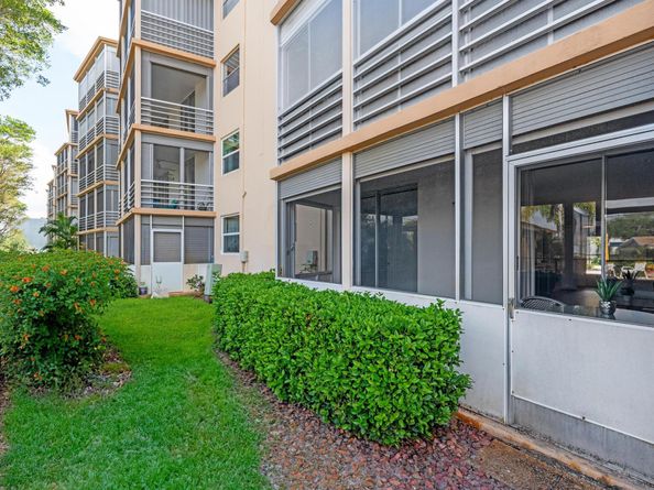 6461 NW 2nd Avenue 109, Boca Raton FL 33487