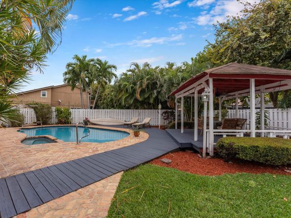 8538 NW 21 Manor, Coral Springs FL 33071