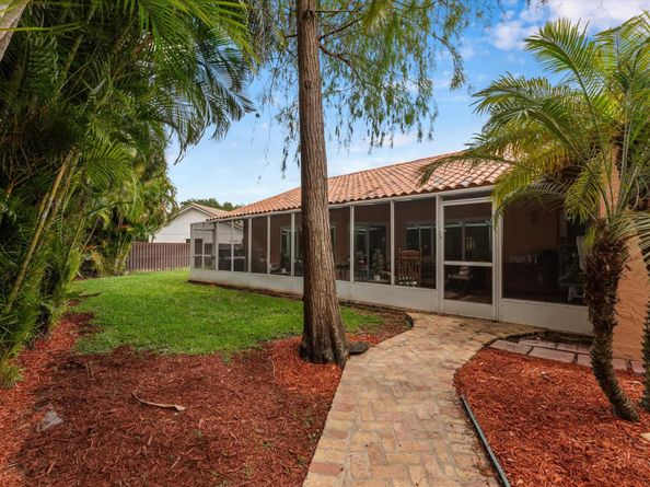 8538 NW 21 Manor, Coral Springs FL 33071