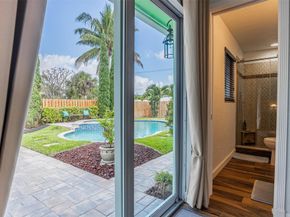 1924 NE 18th St, Fort Lauderdale FL 33305