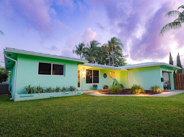 1924 NE 18th St, Fort Lauderdale FL 33305