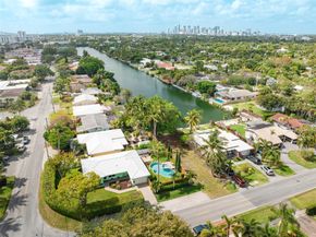 1924 NE 18th St, Fort Lauderdale FL 33305