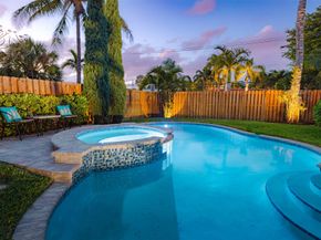 1924 NE 18th St, Fort Lauderdale FL 33305