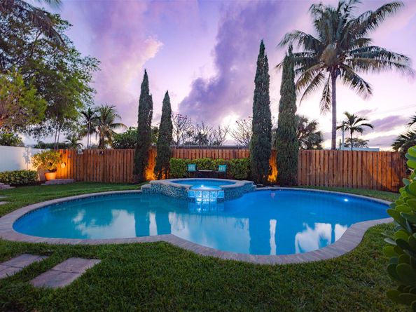 1924 NE 18th St, Fort Lauderdale FL 33305