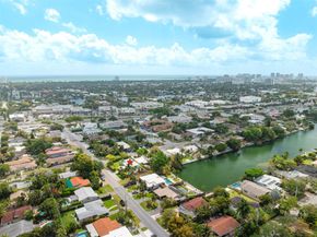 1924 NE 18th St, Fort Lauderdale FL 33305