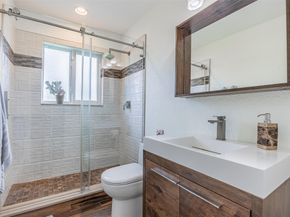 1924 NE 18th St, Fort Lauderdale FL 33305