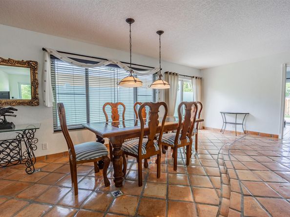 1924 NE 18th St, Fort Lauderdale FL 33305