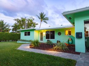 1924 NE 18th St, Fort Lauderdale FL 33305