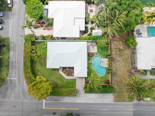 1924 NE 18th St, Fort Lauderdale FL 33305