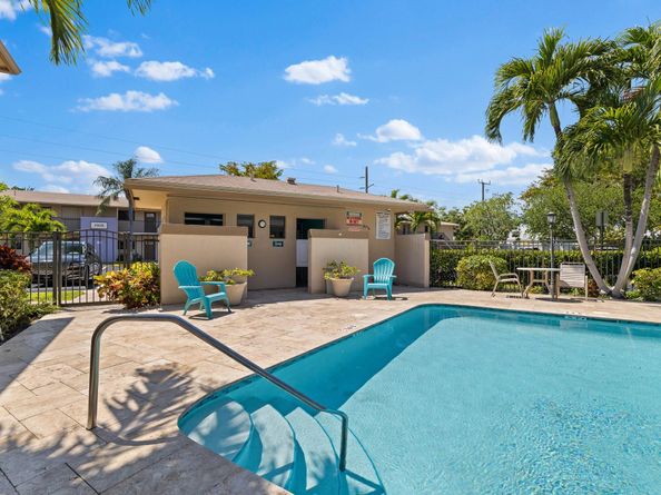 2920 NE 8th Ter 103, Oakland Park FL 33334