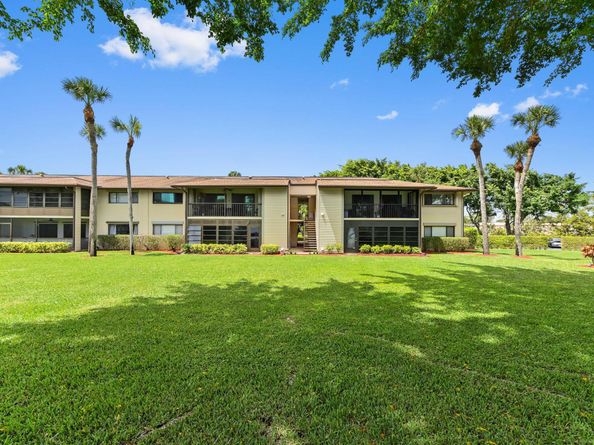 15492 Lakes Of Delray Boulevard 203, Delray Beach FL 33484