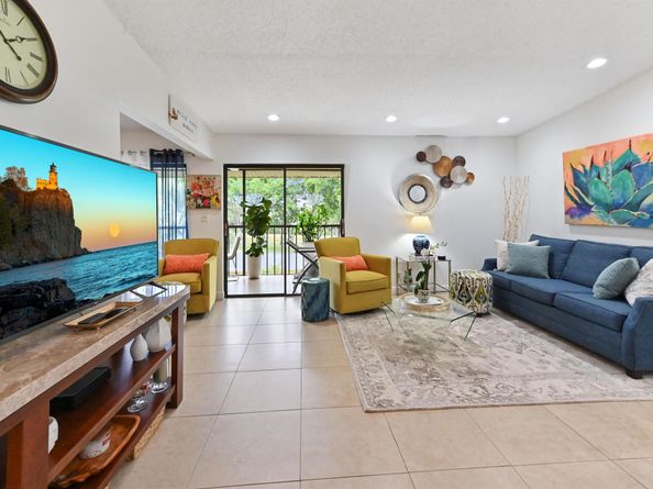 15492 Lakes Of Delray Boulevard 203, Delray Beach FL 33484