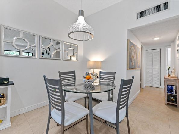 15492 Lakes Of Delray Boulevard 203, Delray Beach FL 33484