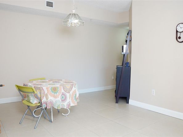 6968 SW 39th St 204F, Davie FL 33314