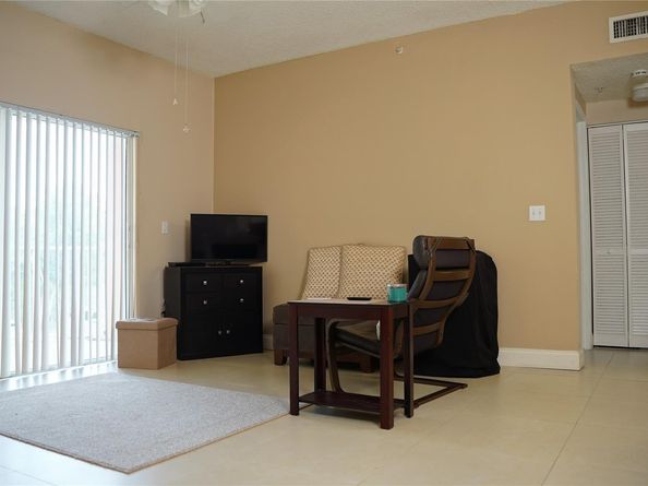 6968 SW 39th St 204F, Davie FL 33314