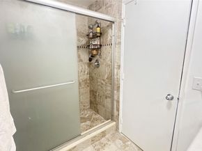 6968 SW 39th St 204F, Davie FL 33314