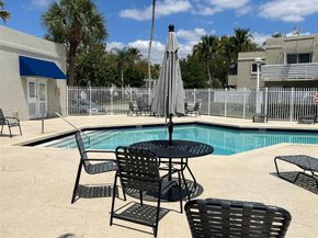 506 NW 98th Ave, Plantation FL 33324
