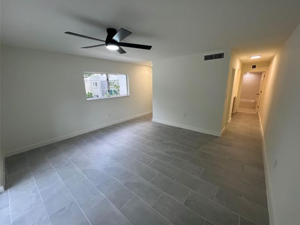 506 NW 98th Ave, Plantation FL 33324