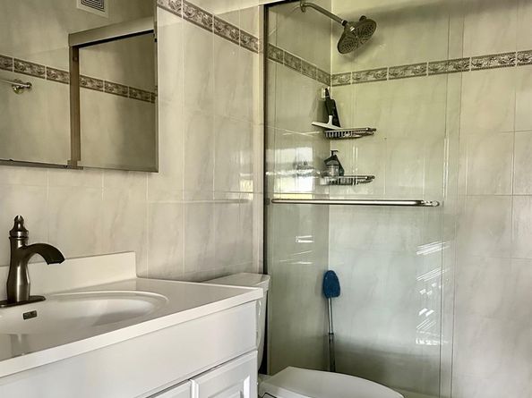 1000 NE 14th Ave 410, Hallandale Beach FL 33009