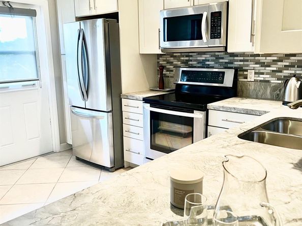 1000 NE 14th Ave 410, Hallandale Beach FL 33009