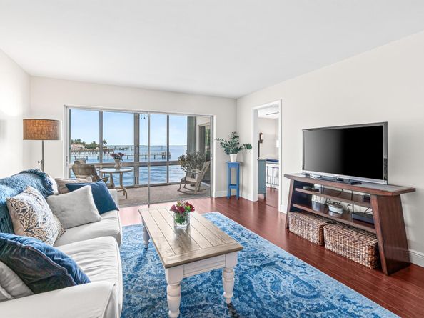 410 Wilma Circle 203, Riviera Beach FL 33404