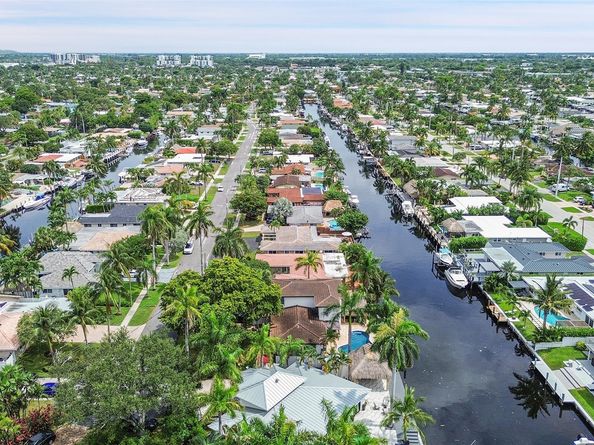 920 SE 4th Ave, Pompano Beach FL 33060