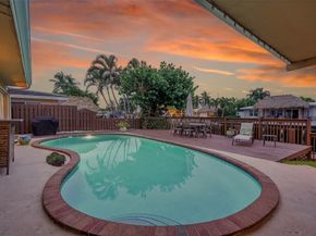 920 SE 4th Ave, Pompano Beach FL 33060