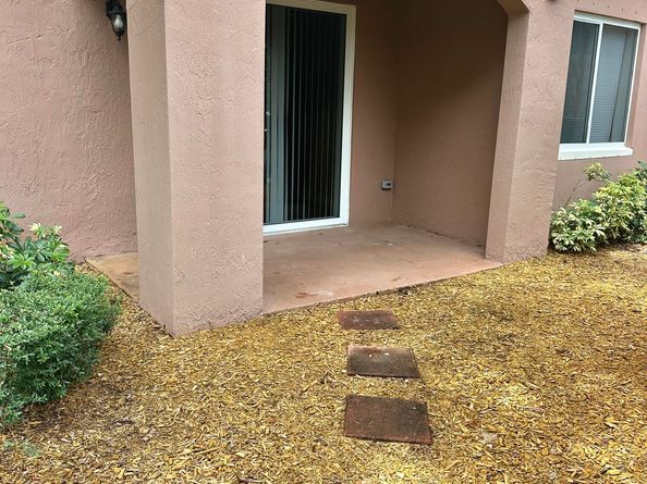 1000 Scotia 105 Drive 105, Hypoluxo FL 33462