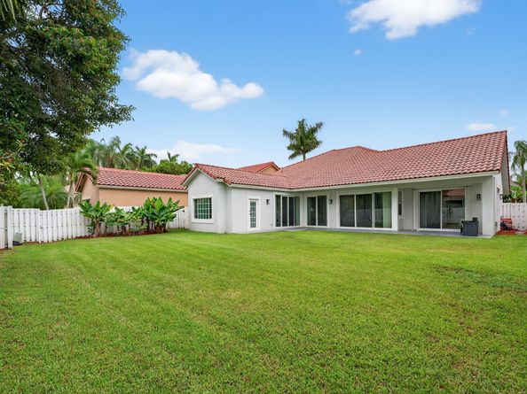 1080 Spyglass, Weston FL 33326