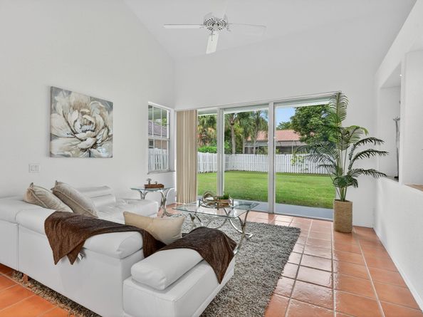 1080 Spyglass, Weston FL 33326