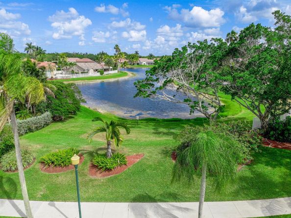 1080 Spyglass, Weston FL 33326
